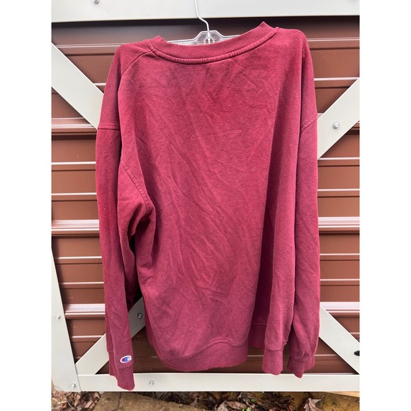 Champion‎ Bulldogs Crewneck Sweatshirt Maroon Pullover Men's Size L - Picture 2 of 3